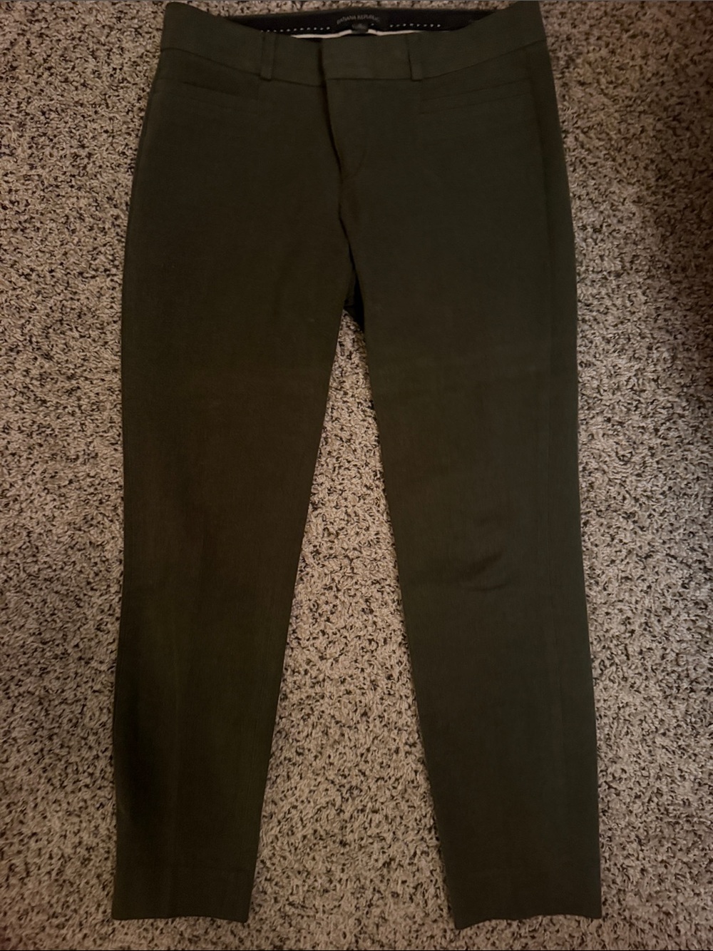 Banana Republic Olive Green Ankle Cropped Pants- style Sloan pant